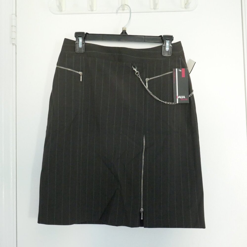 NWT Dalia gray pinstripe pencil skirt with stretch zippered pockets and vent sz4